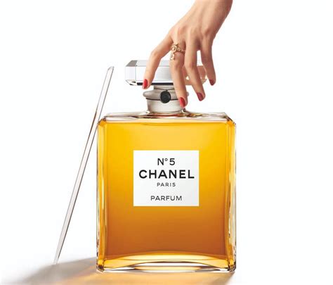 chanel grand extrait wiki|Chanel no 5 biggest bottle.